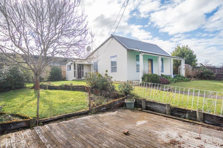 Photo of property in 28 Saint Leonards Road, Temuka, 7920