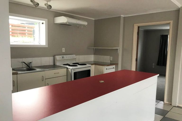 Photo of property in 478 Don Buck Road, Massey, Auckland, 0614