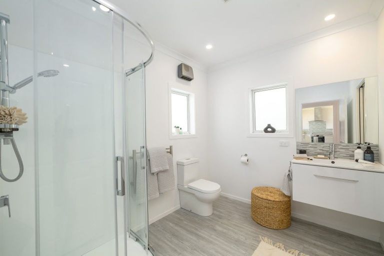 Photo of property in 8 Mahupuku Street, Greytown, 5712