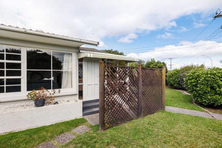 Photo of property in 86 Sandwich Road, St Andrews, Hamilton, 3200