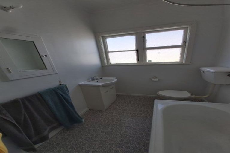 Photo of property in 2 Koromiko Avenue, Roslyn, Palmerston North, 4414