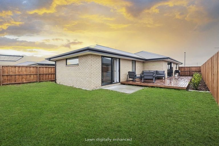 Photo of property in 11 Nepia Lane, Rolleston, 7615