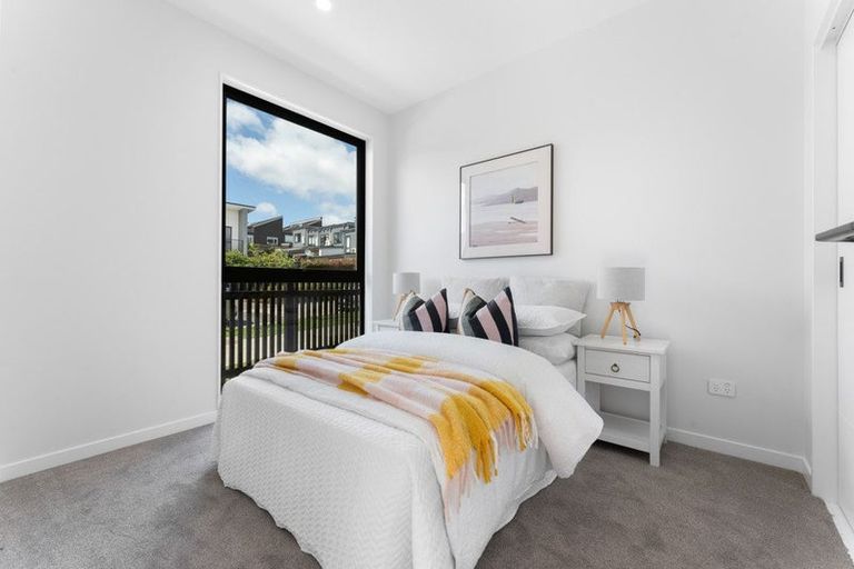 Photo of property in 14 Kiokio Street, Long Bay, Auckland, 0630