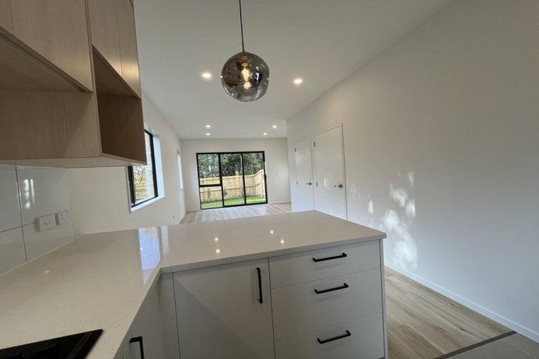 Photo of property in 69 Paetai Lane, Te Atatu Peninsula, Auckland, 0610