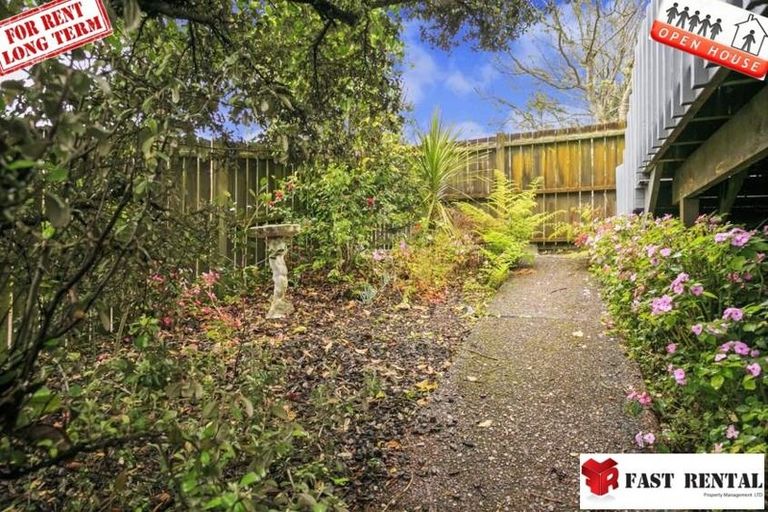 Photo of property in 1/107 Mokoia Road, Birkenhead, Auckland, 0626