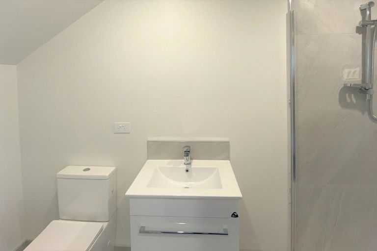 Photo of property in 2/55 Mathesons Road, Phillipstown, Christchurch, 8011