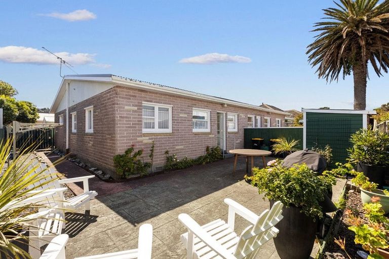 Photo of property in 62d Park Road, Miramar, Wellington, 6022