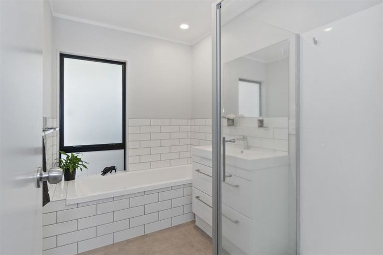 Photo of property in 9 Russley Drive, Mount Maunganui, 3116