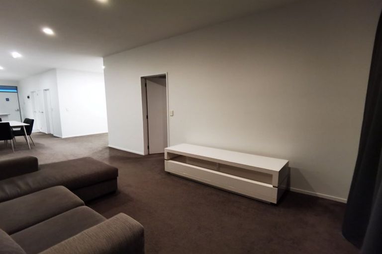 Photo of property in 106/102 Pakuranga Road, Pakuranga, Auckland, 2010