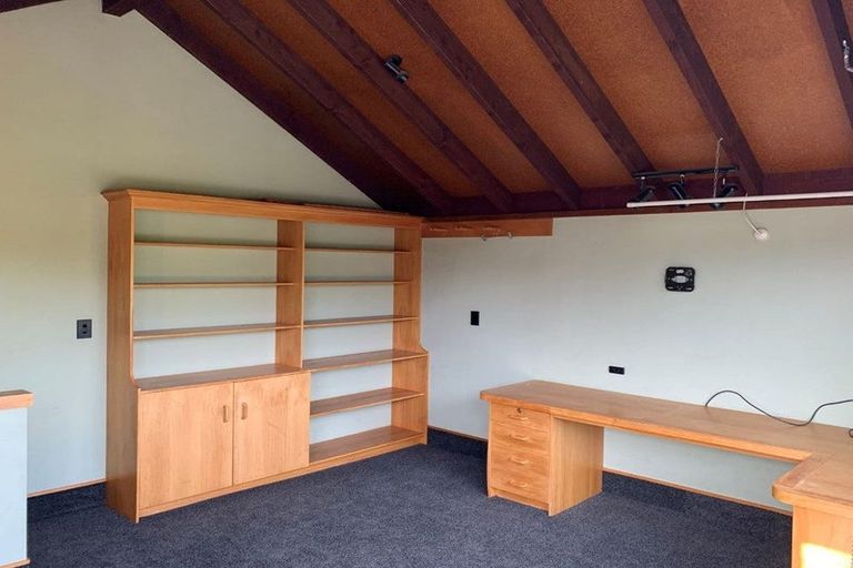 Photo of property in 2/11 Hammond Road, Taradale, Napier, 4112