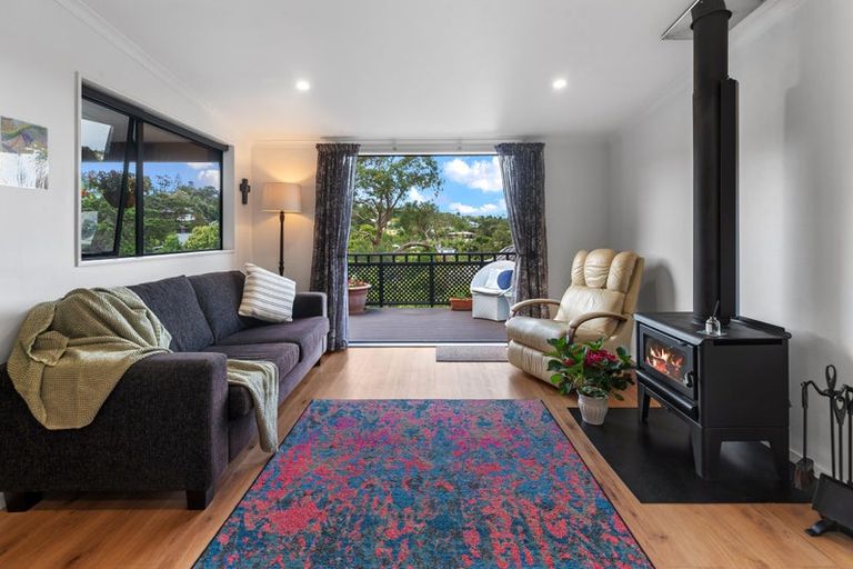 Photo of property in 28 Fitzwilliam Drive, Torbay, Auckland, 0630