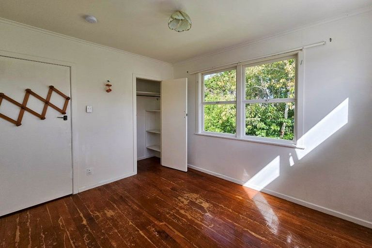 Photo of property in 2/12 Hamilton Place, Glenfield, Auckland, 0629