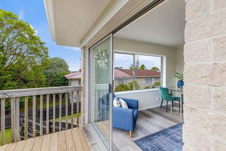 Photo of property in 12 Jenelin Road, Glendene, Auckland, 0602