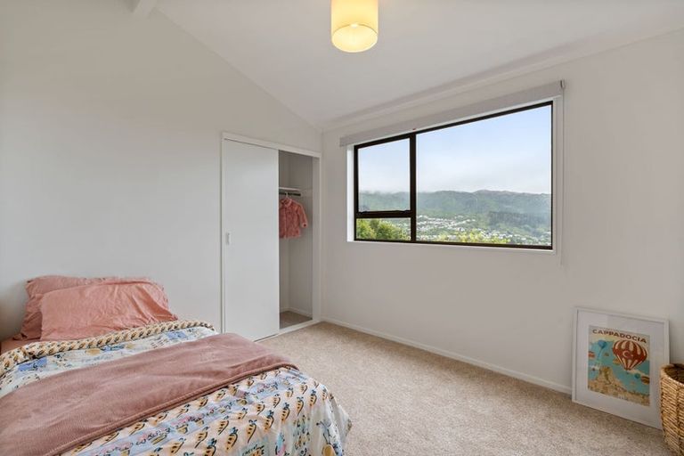 Photo of property in 64 Woodman Drive, Tawa, Wellington, 5028