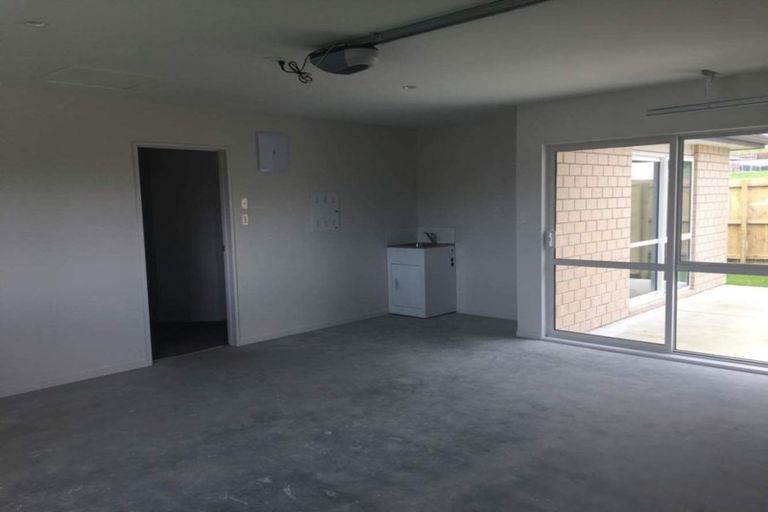 Photo of property in 35 Okawa Avenue, Papakura, 2110