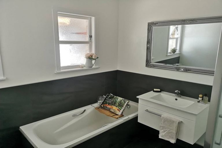 Photo of property in 596 Maunganui Road, Mount Maunganui, 3116