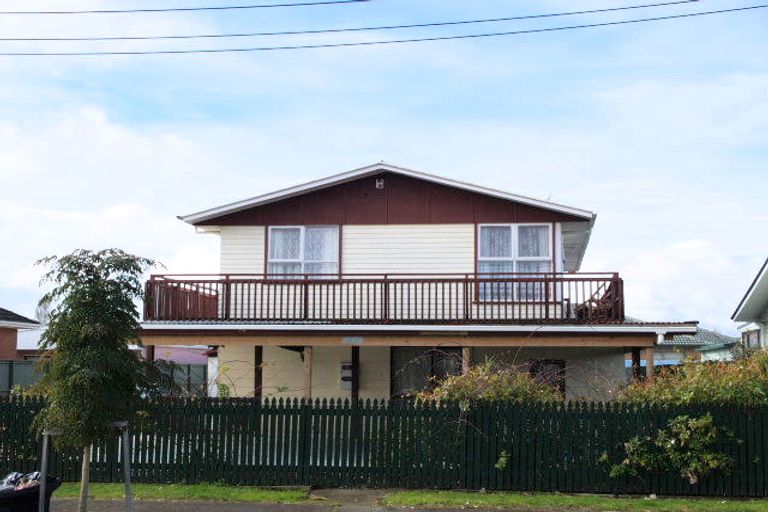 Photo of property in 8 Burbridge Road, Favona, Auckland, 2024