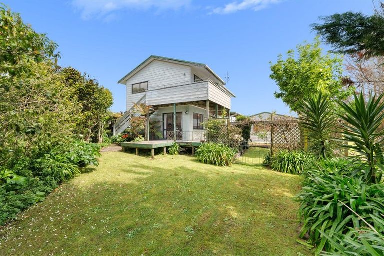 Photo of property in 26 Te Awhe Road, Maketu, 3189