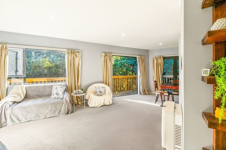 Photo of property in 49 Ohariu Road, Johnsonville, Wellington, 6037