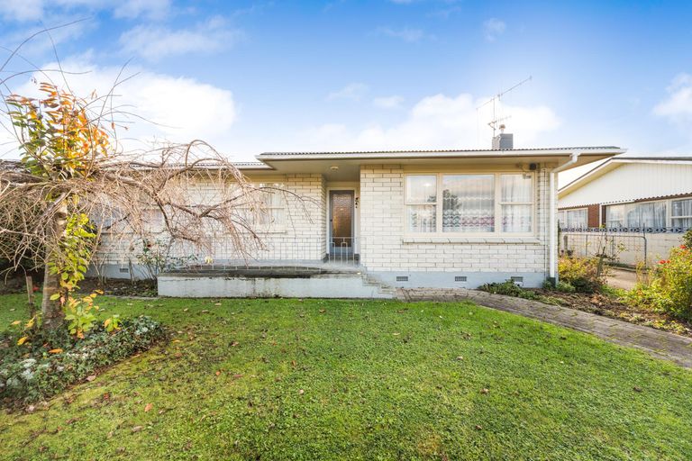 Photo of property in 26 Cargill Avenue, Feilding, 4702