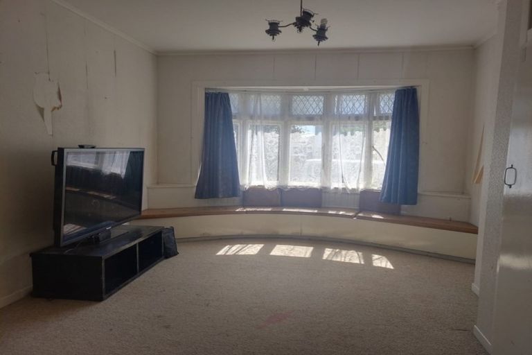 Photo of property in 129 Hall Avenue, Favona, Auckland, 2024
