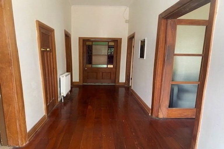 Photo of property in 19 Crieff Street, Northland, Wellington, 6012