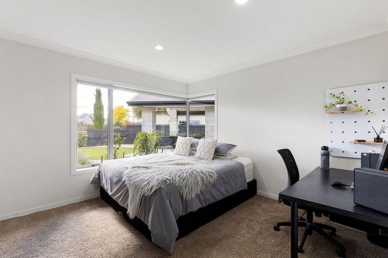 Photo of property in 23 Brancaster Place, Cambridge, 3434