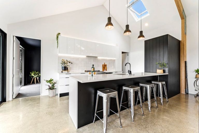 Photo of property in 7 Tamahunga Drive, Matakana, Warkworth, 0985