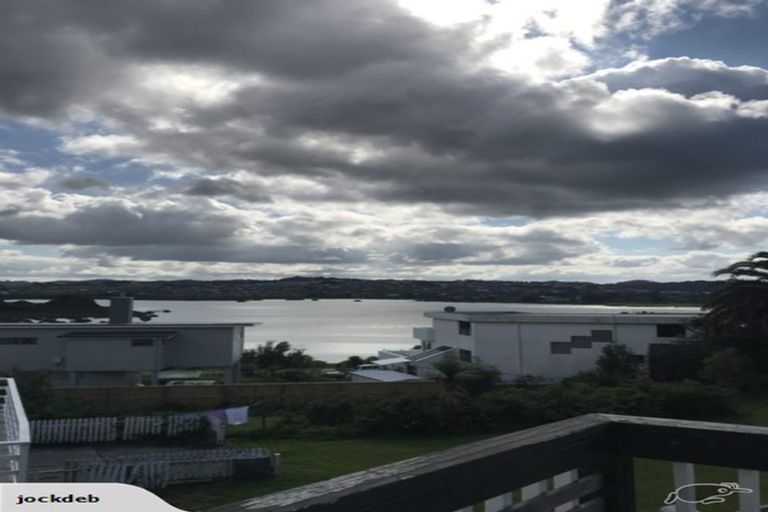 Photo of property in 45 Moffat Road, Red Beach, 0932