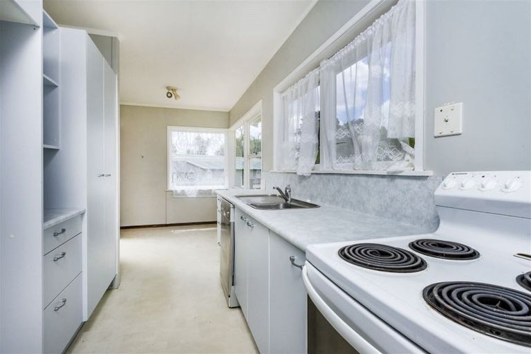 Photo of property in 29 Saffron Street, Birkdale, Auckland, 0626