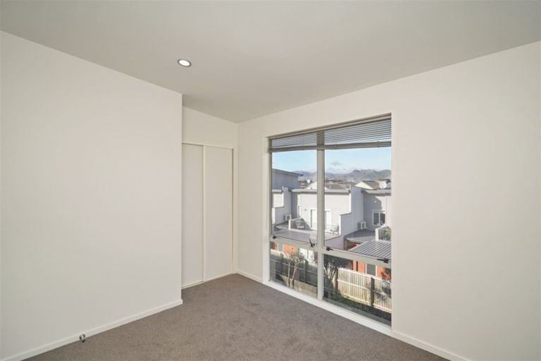 Photo of property in 2/54 Champion Street, Edgeware, Christchurch, 8013