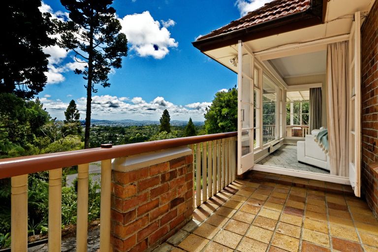 Photo of property in 47 Kopiko Road, Titirangi, Auckland, 0604