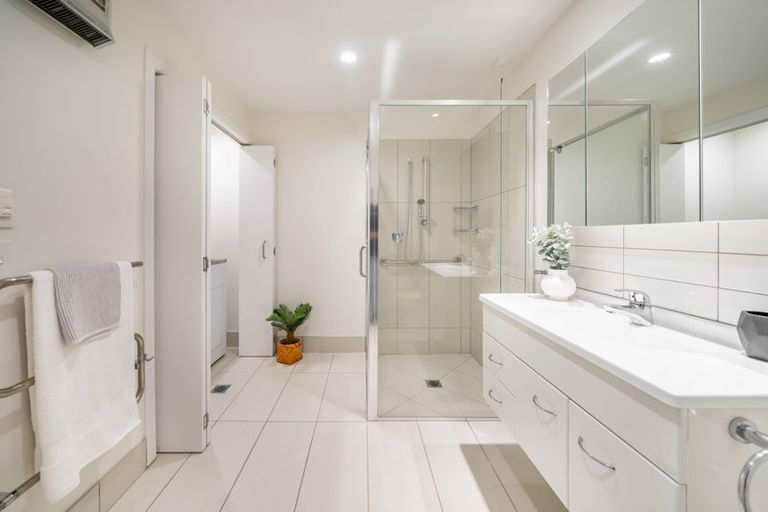 Photo of property in Leslie Block, 25 Graham Street, Petone, Lower Hutt, 5012