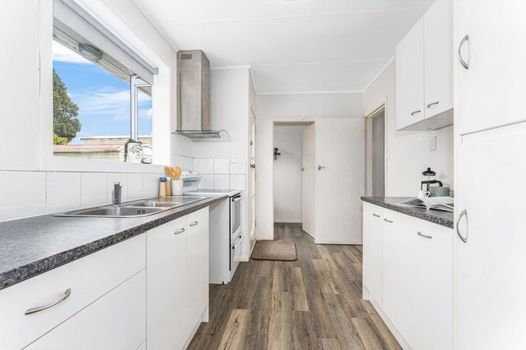 Photo of property in 421 Warspite Avenue, Ascot Park, Porirua, 5024