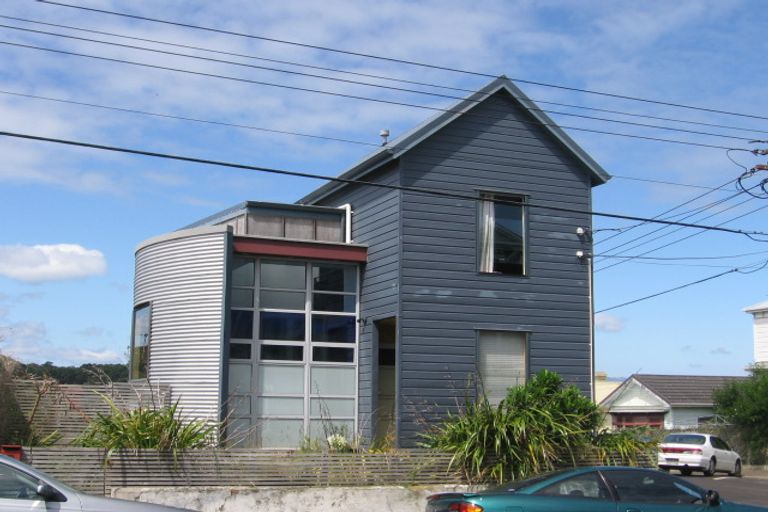 Photo of property in 69 Wright Street, Mount Cook, Wellington, 6021