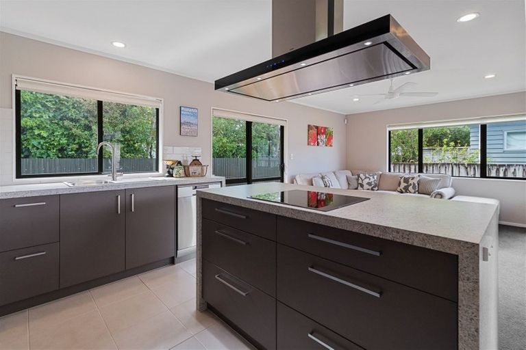 Photo of property in 207b The Square, Whangamata, 3620