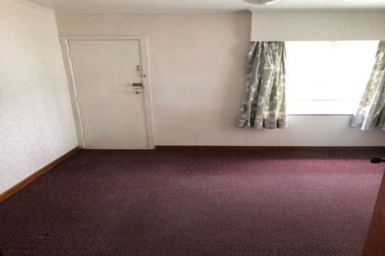 Photo of property in 22 Matipo Road, Te Atatu Peninsula, Auckland, 0610