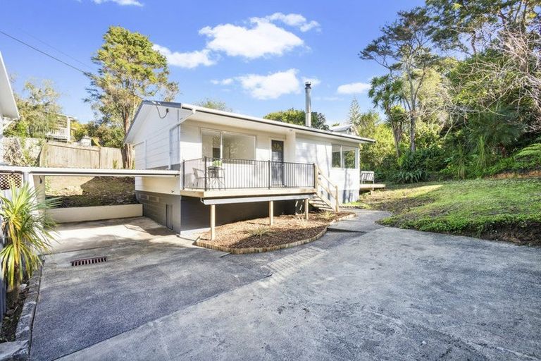 Photo of property in 9a/2 De Val Drive, Titirangi, Auckland, 0604
