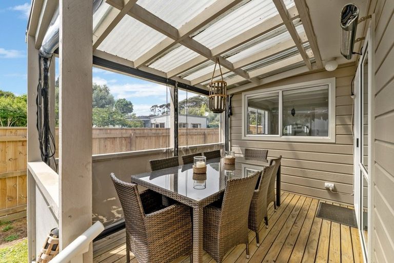 Photo of property in 16 Puriri Road, Waikanae, 5036