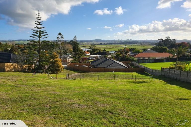 Photo of property in 8 St Julia Court, Helensville, 0800