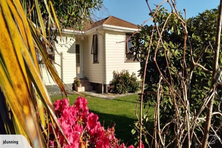 Photo of property in 24 Chester Street, Taradale, Napier, 4112