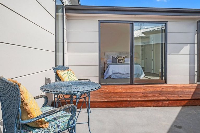 Photo of property in 1 Karos Lane, Northwood, Christchurch, 8051