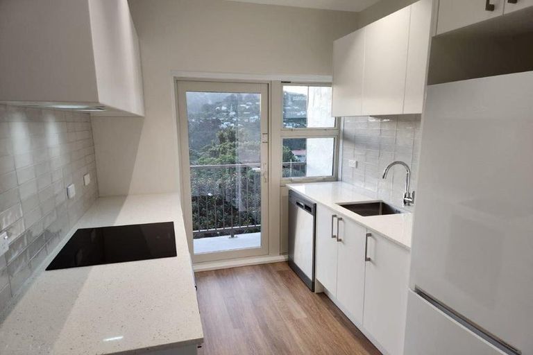 Photo of property in 116f8 Mairangi Road, Wilton, Wellington, 6012