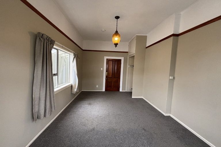 Photo of property in 43 Roxburgh Street, Mount Victoria, Wellington, 6011