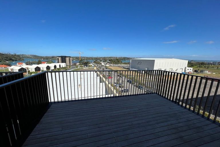 Photo of property in 604/2 Launch Road, Hobsonville, Auckland, 0616