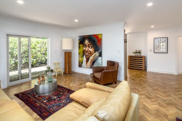 Photo of property in 17b Wood Street, Greytown, 5712