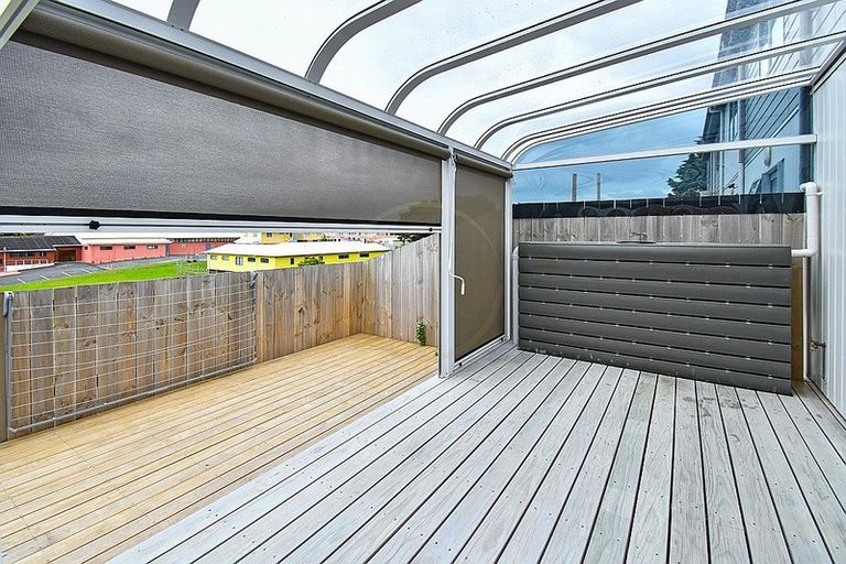 Photo of property in 1 Kanorau Place, Mangere, Auckland, 2022