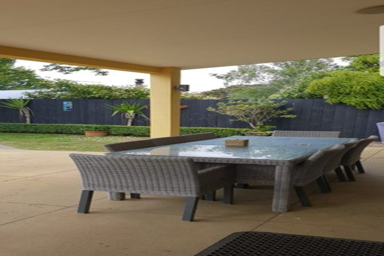 Photo of property in 10 Rays Way, Tuakau, 2121