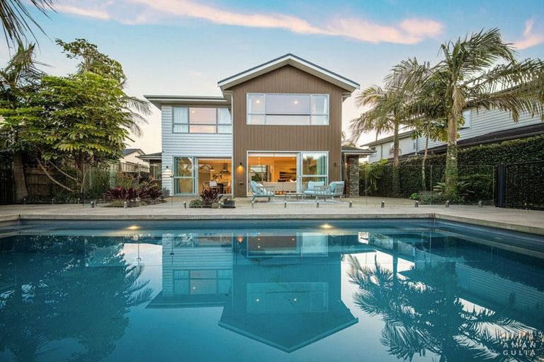 Photo of property in 284e Schnapper Rock Road, Schnapper Rock, Auckland, 0632