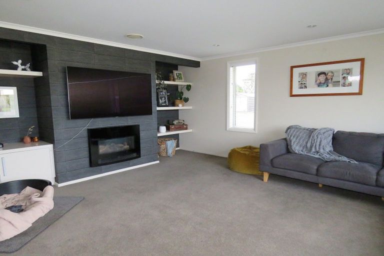 Photo of property in 96 Brougham Street, Westport, 7825